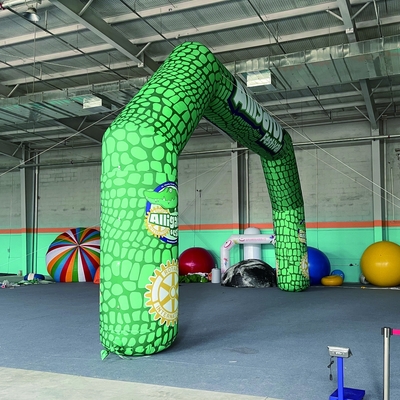 야외에서 실행 핑버 케이크 캔디 무지개 연필 펄어 이벤트 입구 Led 가벼운 물 스프링커와 함께 inflatable 광고 아치